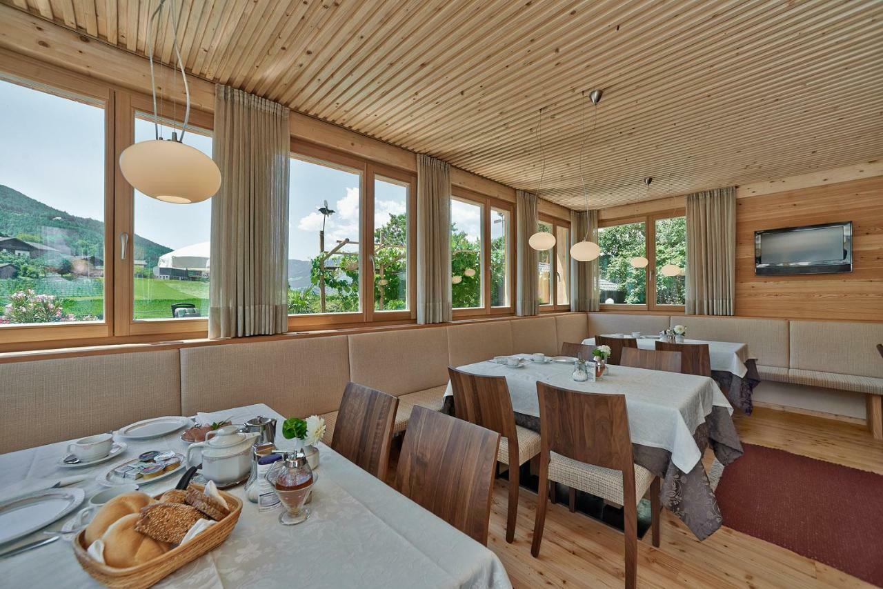 Garni Pramstrahler Hotell Klausen Exteriör bild