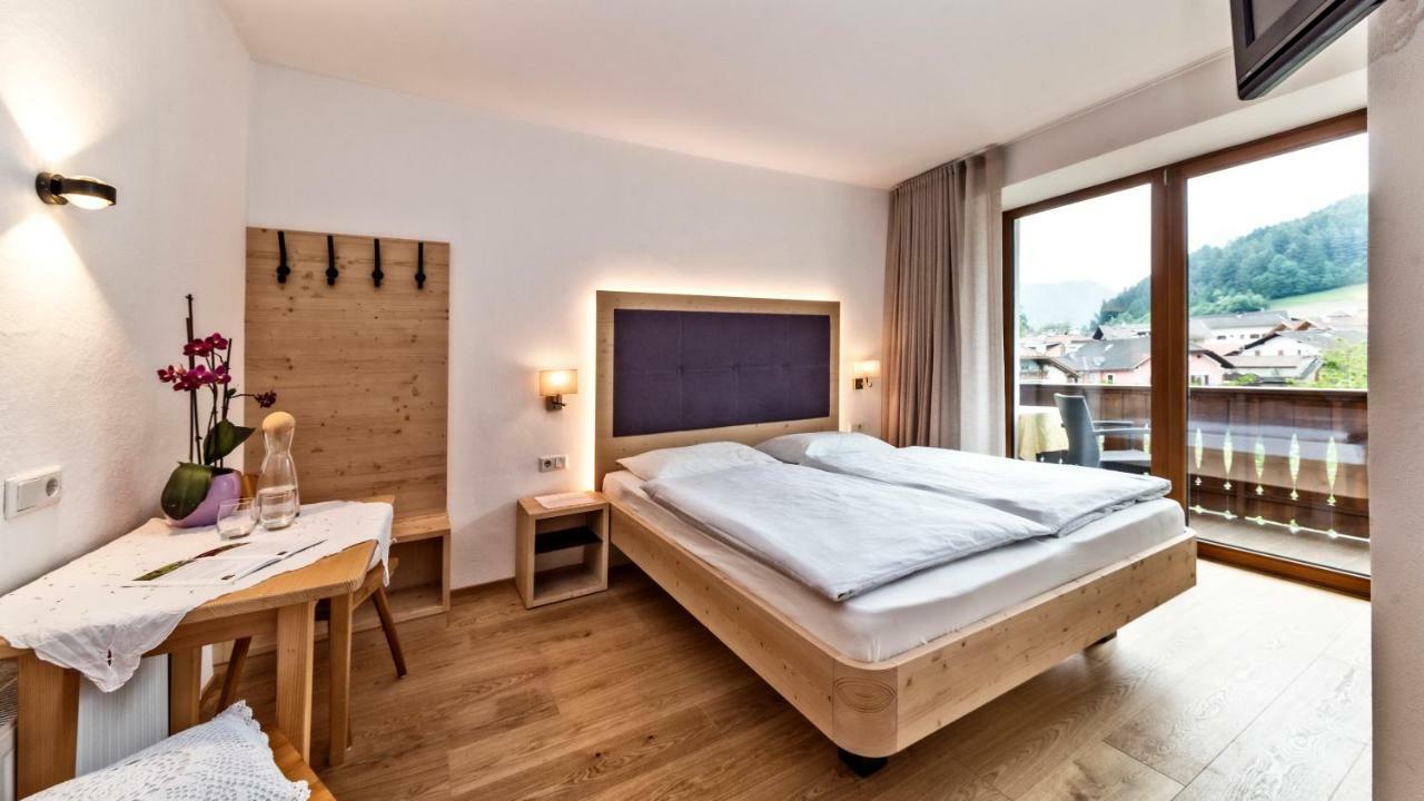 Garni Pramstrahler Hotell Klausen Exteriör bild