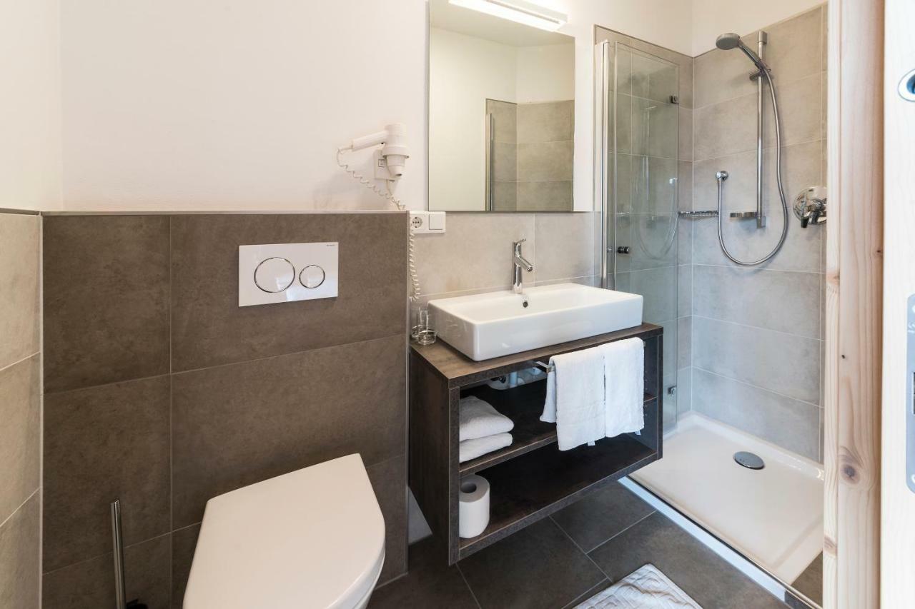 Garni Pramstrahler Hotell Klausen Exteriör bild