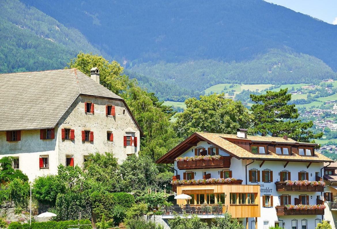 Garni Pramstrahler Hotell Klausen Exteriör bild