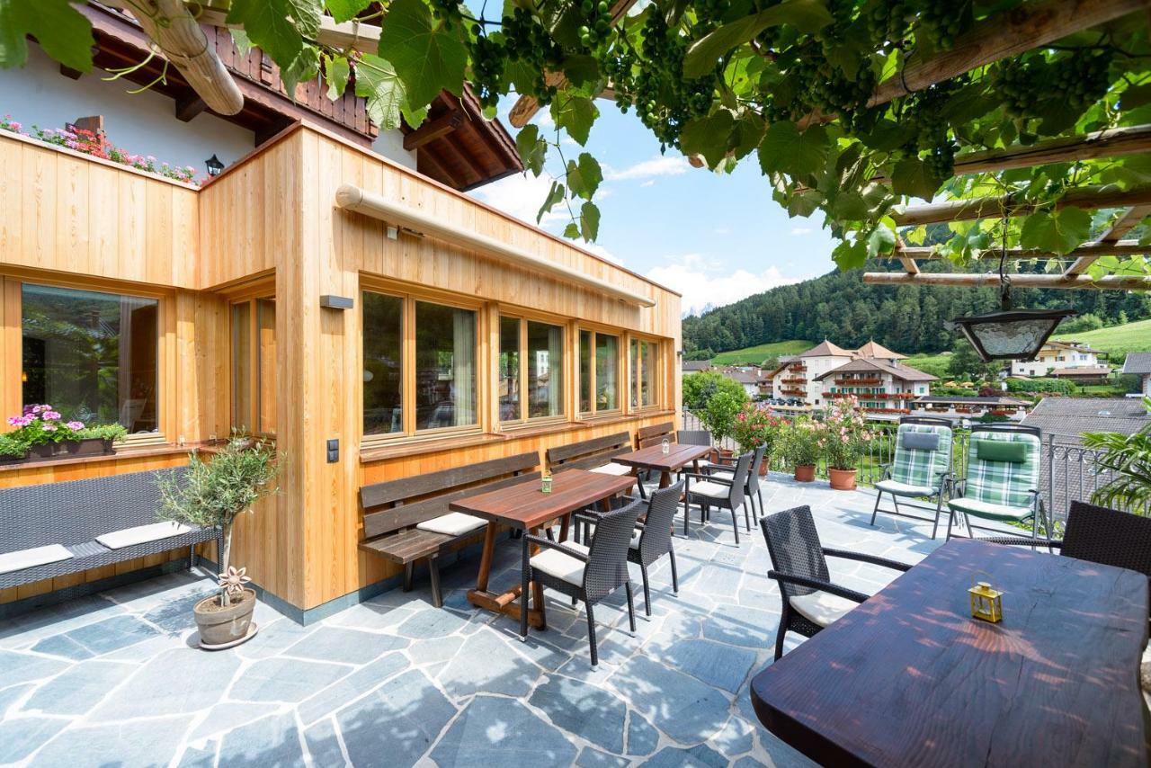 Garni Pramstrahler Hotell Klausen Exteriör bild